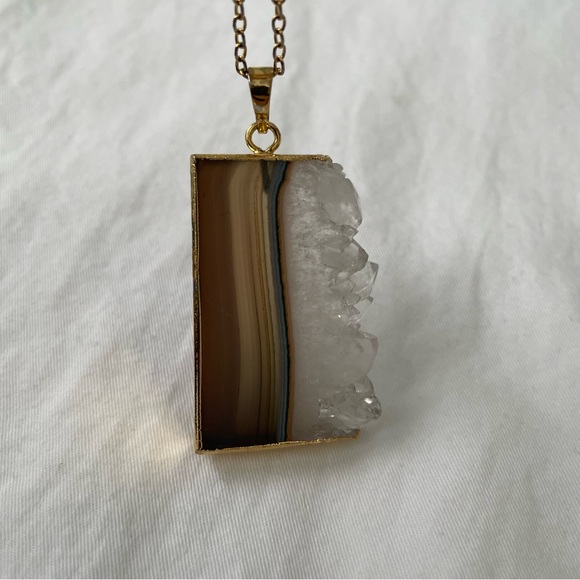 Gold Plated Agate Slice Necklace - Picture 4 of 4